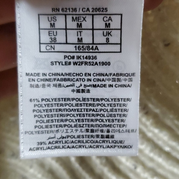 Guess Sweater - Picture 4 of 4